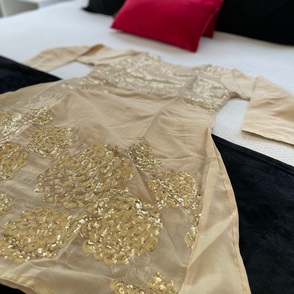 New Embroidered kurta kameez